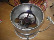 Übrigens gibt es seit einiger Zeit für Espressofreunde & Co. diesen formschönen Einsatz aus Edelstahl.